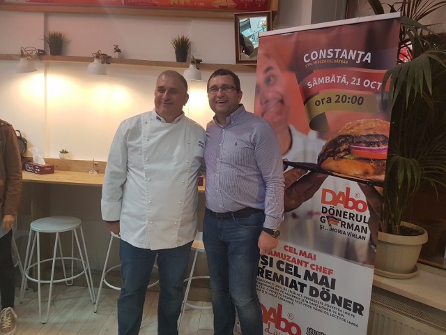 Horia Vârlan, demonstrație culinară la un fast food din Constanța