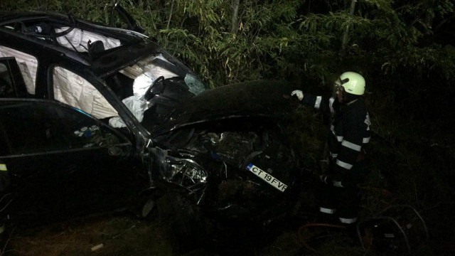 Accident rutier pe drumul care leagă Medgidia de Peştera: un Porsche s-a făcut praf! VIDEO