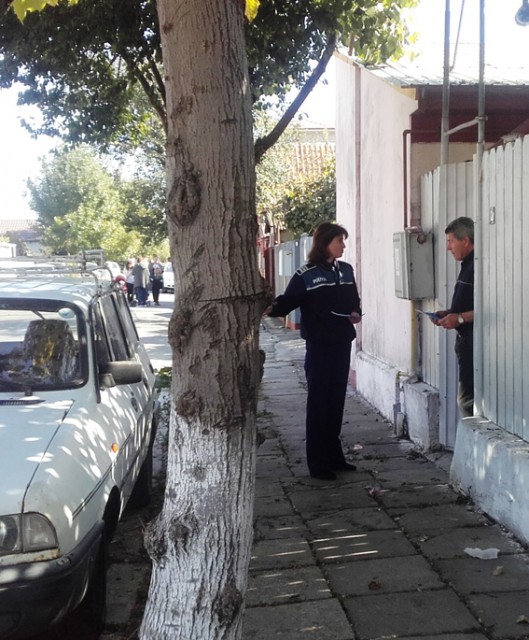 Poliţiştii acţionează preventiv în informarea populaţiei cu privirea la metoda „Accidentul”