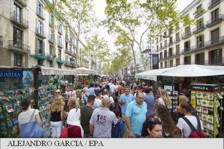 Sectorul turismului din Catalonia ar putea înregistra pierderi de peste un miliard de euro