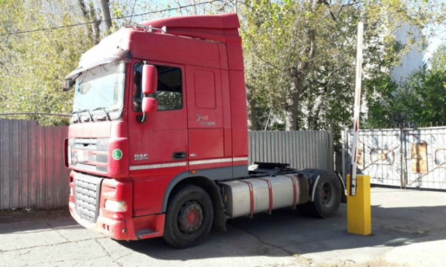 Autotractor furat din Italia, descoperit la Constanţa