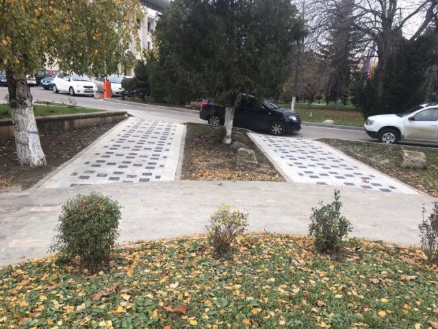 Aleea de la Consiliul Județean Constanța a fost reabilitată