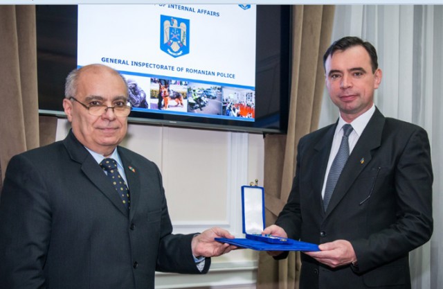 Şeful Poliţiei Române a fost decorat de ministrul de Interne din Ungaria