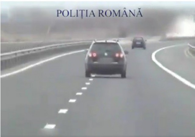 Mai mulţi vitezomani, traşi pe dreapta pe A2!