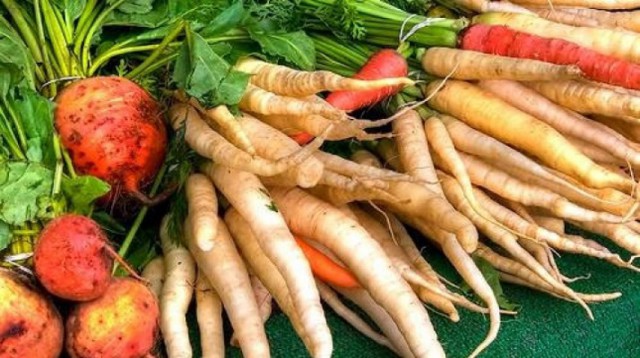 Un constănţean, prins în timp ce încerca să vândă 3 tone de legume!