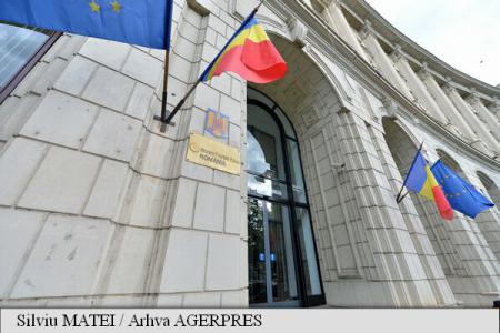 Ministerele Muncii, Afacerilor Interne, Transporturilor, Sănătății, Justiției și Educației primesc bani în plus