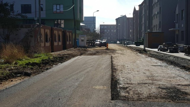 Supărare mare în cartierul Compozitorilor: asfaltarea străzilor bate pasul pe loc