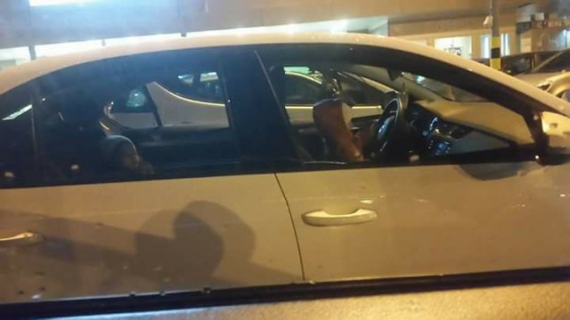 VIDEO Două fetițe, lăsate singure în mașină, într-o parcare din Constanța. Una dintre fetițe a pornit motorul!