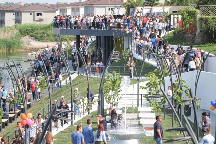 Primăria Ovidiu se pune pe treabă: uneşte Faleza Ovidiu de Debarcader şi reconstruieşte castrul roman de pe malul lacului Primăria Ovidiu se pune pe treabă: uneşte Faleza Ovidiu de Debarcader şi reconstruieşte castrul roman de pe malul lacului