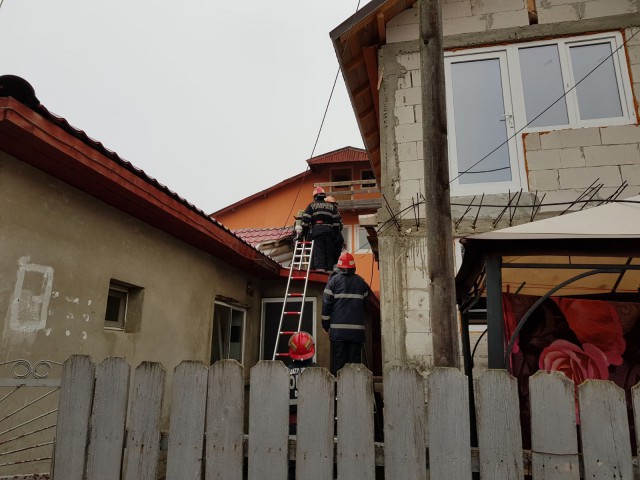 Incendiu la o casă, în Cernavodă - VIDEO
