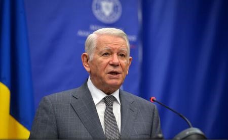 Senat: Moţiunea simplă împotriva lui Teodor Meleşcanu va fi dezbătută pe 11 iunie