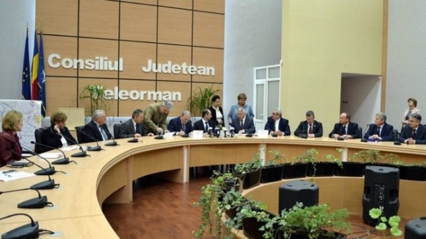 Funcţionarii publici din dosarul Tel Drum au plecat de la Consiliul Judeţean Teleorman. Pe ce averi le-a pus DNA sechestru
