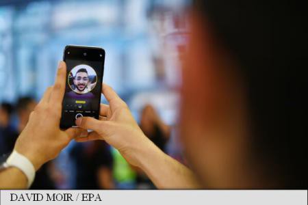 Traficul global de date mobile va crește de opt ori și va depăși 100 exabiți pe lună, în 2023