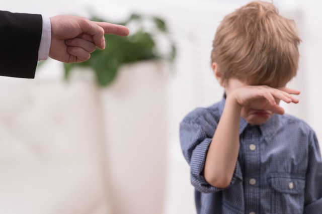 World Vision România atrage atenţa asupra violenţei! Cum resimte un copil bătaia!