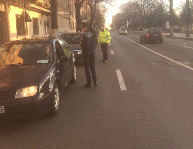 RAZIE a POLIŢIŞTILOR în staţiunea MAMAIA