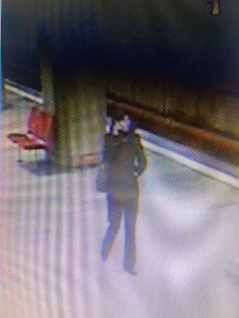 CRIMĂ la metrou, în Capitală! Femeia suspectată, REȚINUTĂ de polițiști