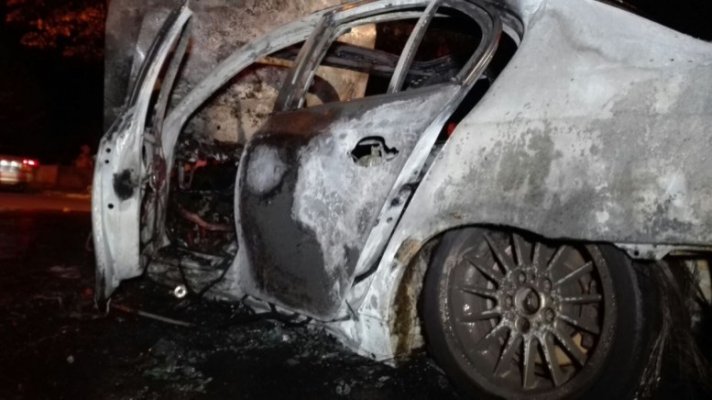 Accident rutier grav la ieșire din Movilița: o mașină a luat foc
