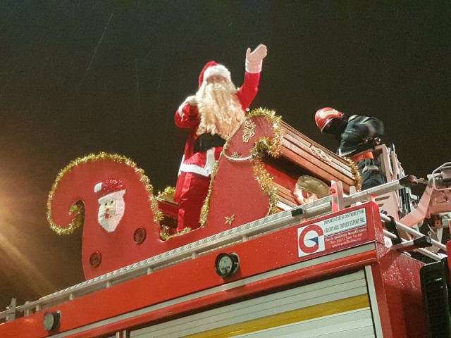 Moş Crăciun, salvat de pompierii din Constanţa! VIDEO