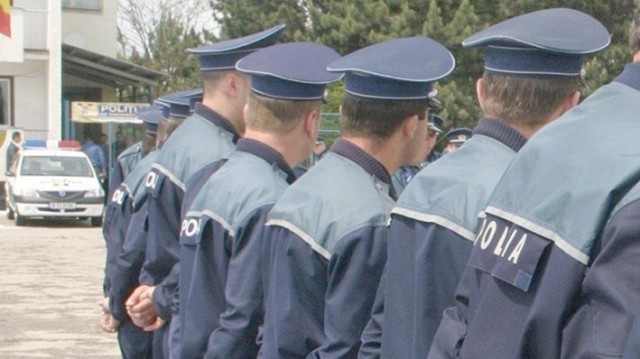 Desfăşurare de forţe de sărbători. Iată cum s-au pregătit oamenii legii!