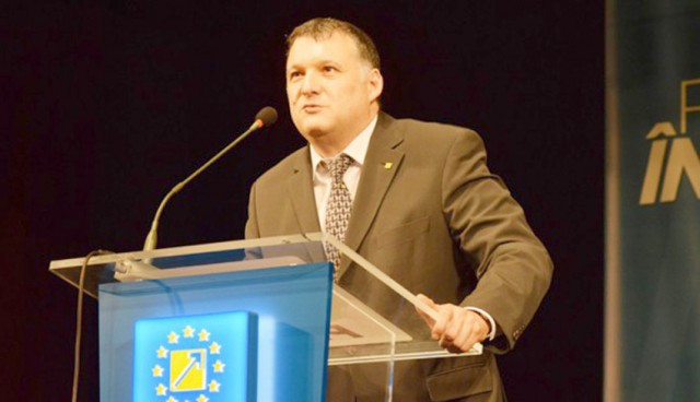 Huțucă: Domnule Făgădău, în realitate, visele dumneavoastră nu au nimic în comun cu acest oraș și cu constănțenii