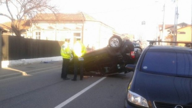 Primar implicat într-un grav accident de circulaţie
