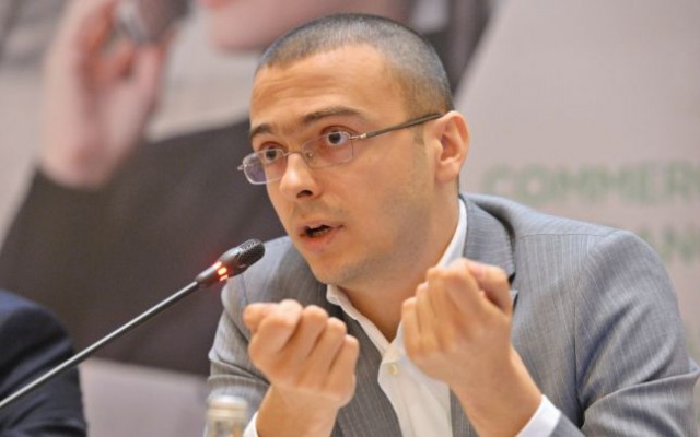 Imobiliarele sunt supraevaluate cu 20-25%, în acest moment