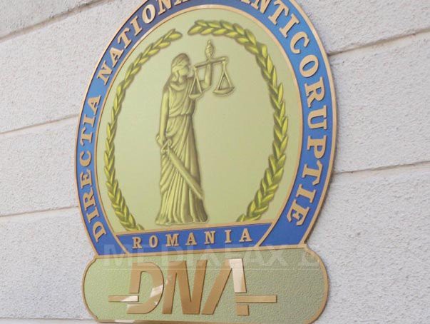 Dosarul Microsoft revine în atenţie: fostul procuror - acuzat de neglijenţă, miniştrii implicaţi - scăpaţi prin prescrierea faptelor