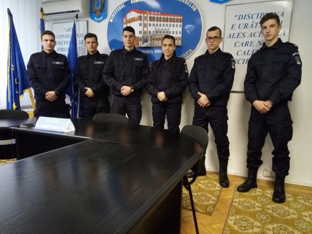 Elevi constănţeni din cadrul Şcolilor Militare de Subofiţeri Jandarmi, în practică la IJJ Constanţa