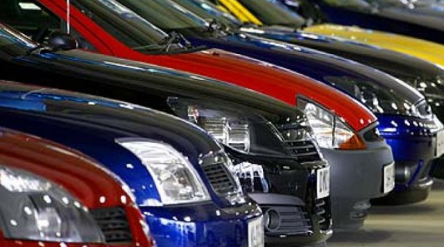 Veste neagră pentru șoferii care au mașini mai vechi de 12 ani