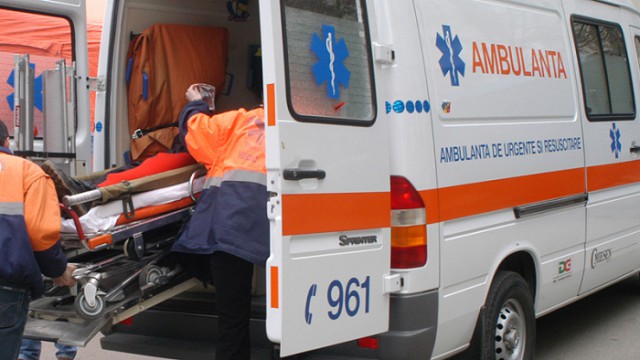 S-a înroşit telefonul la Ambulanţă, la începutul anului