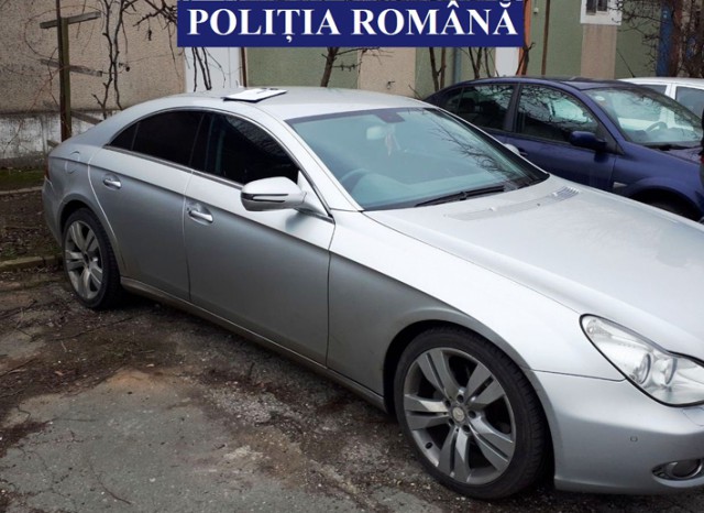 Autoturism de lux urmărit de autorităţile din Marea Britanie, găsit la Constanța