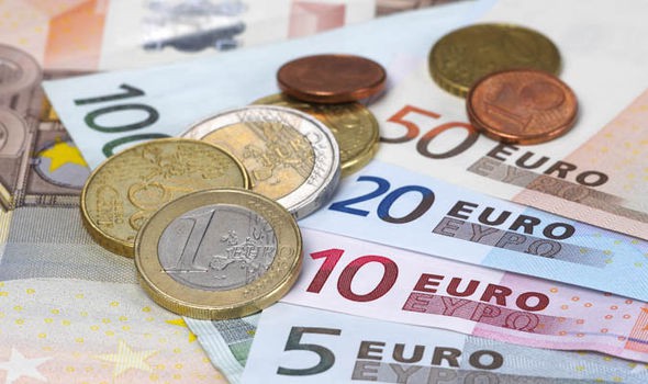 Moneda naţională se apreciază joi în faţa euro pentru a doua zi consecutiv