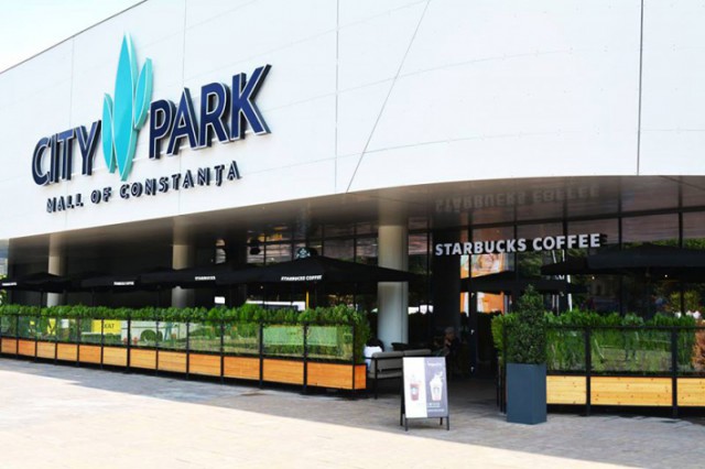 Doi puşti din Constanţa au mers în City Park Mall să fure haine