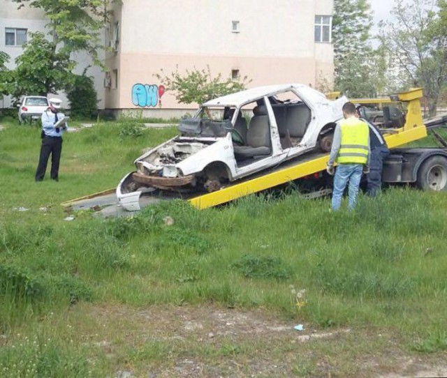 Constanța. Mașinile abandonate, ridicate de pe domeniul public