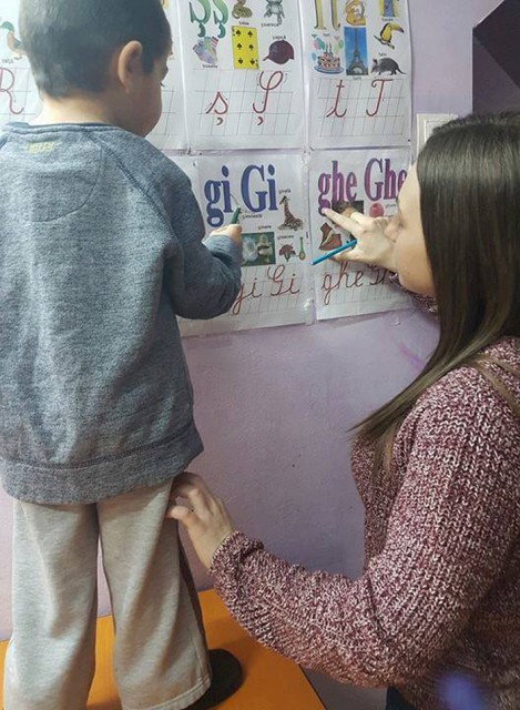 Se caută voluntari pentru a-i ajuta pe copiii din orfelinate să devină adulţi responsabili şi independenţi!