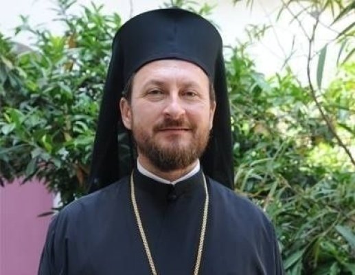 Fostul episcop al Huşilor, cercetat pentru act sexual cu un elev minor