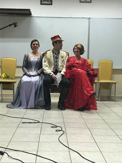 Într-o școală din Constanța, profesorii au fost actori într-o piesă de teatru în locul elevilor