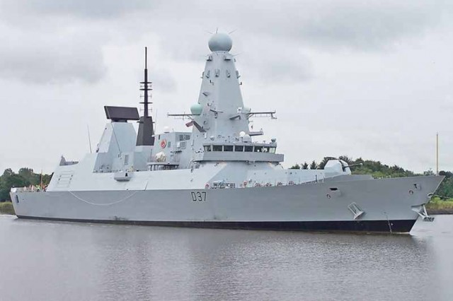Constănţenii pot vizita două nave britanice care participă la misiuni NATO în Marea Neagră