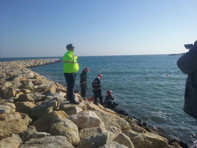 Cadavrul unei femei a fost găsit în mare, în zona Modern