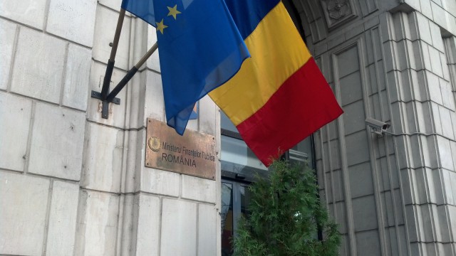 Ministerul Finanţelor a respins toate ofertele băncilor la licitaţia de obligaţiuni de luni