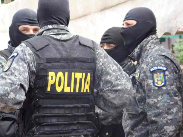 Peste 200 de percheziţii, în ultima săptămână, la persoane suspectate de fraude economice