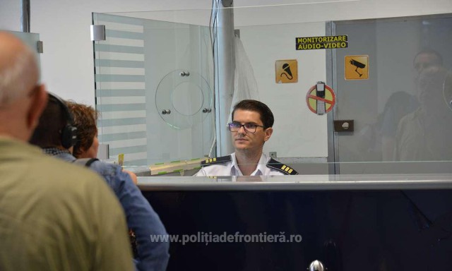 Doi cetăţeni turci intenționau să călătorească la Londra, folosind documente bulgăreşti ale altor persoane