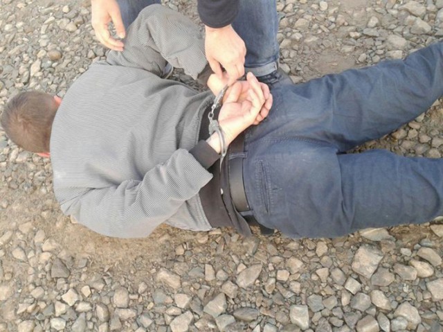 Campion la furturi şi tâlhării! Un tânăr a fost prins de poliţiştii din Cuza Vodă