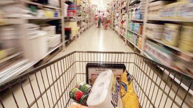 Un tânăr a furat dintr-un supermarket din Constanţa
