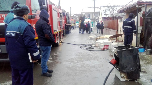 EXPLOZIA DIN CARTIERUL KM. 5: victima e în stare GRAVĂ, a fost transferată la Spitalul de Arşi