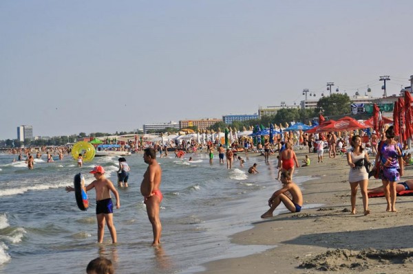 Poliţiştii și jandarmii constănţeni, sfaturi pentru turiştii sosiți pe litoral