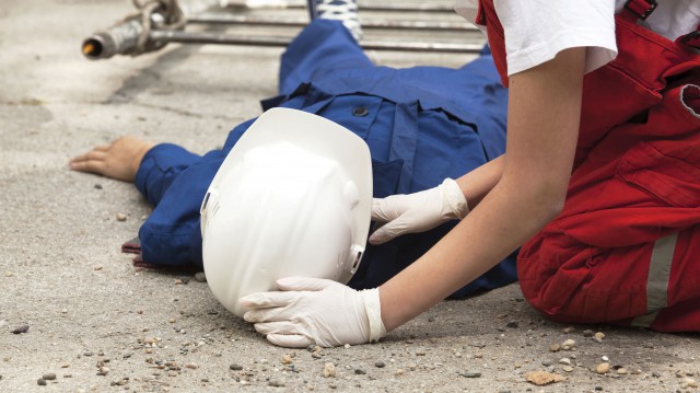 Ministerul Muncii: Numărul angajaţilor care au suferit accidente de muncă a scăzut în primele 9 luni din 2017 cu 23,2%