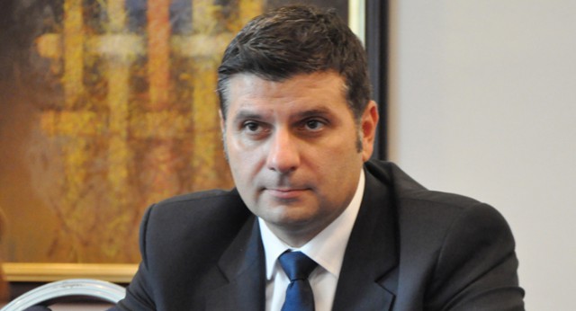 Ministrul Comunicaţiilor: Remarc creşteri de preţuri la tarifele în comunicaţii; aştept clarificări din partea operatorilor