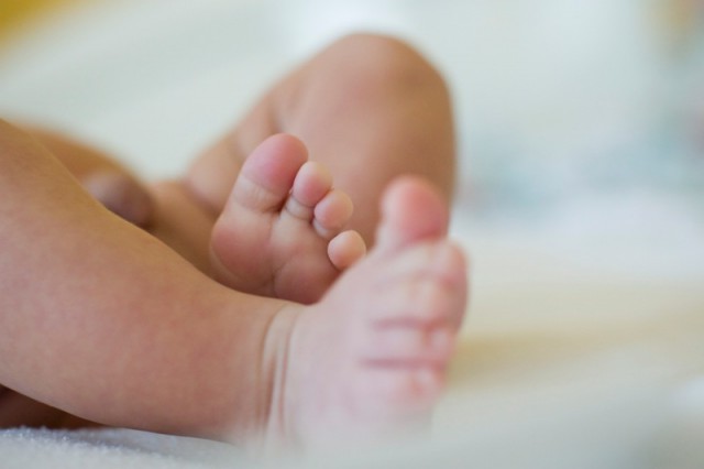 Bebeluș decedat din cauza COVID-19 într-un spital britanic