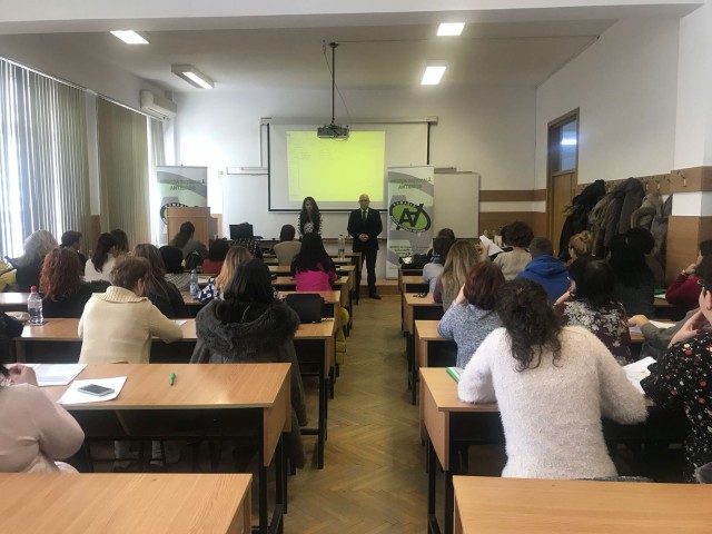 Sesiune de formare a cadrelor didactice de către Centrul Antidrog Constanța
